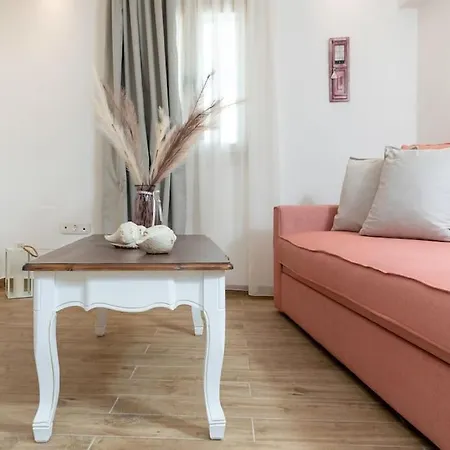 Serenity Beach House - 100 Steps From The Sea Apartman Naxos City