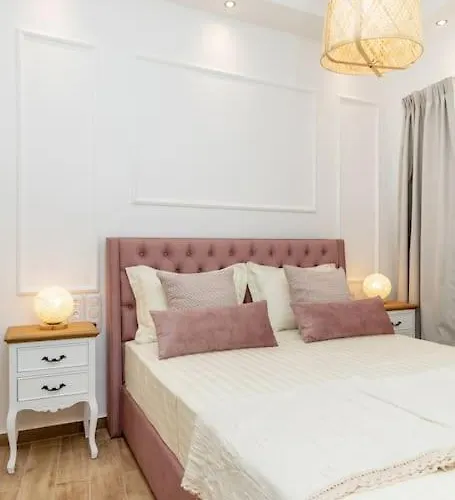 Serenity Beach House - 100 Steps From The Sea Apartman *